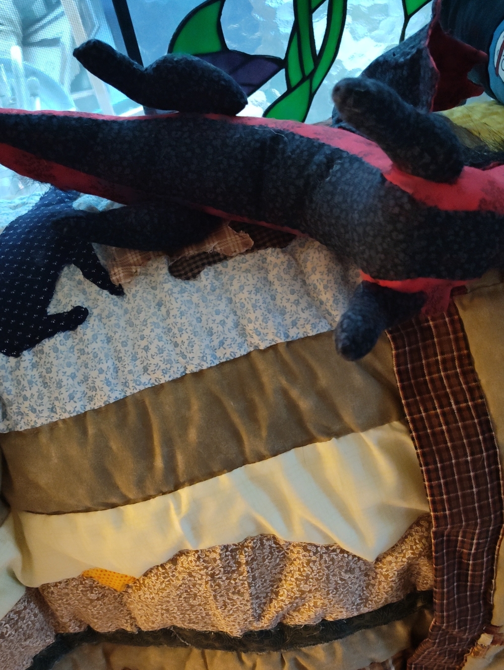 Plush Dragon Handsewn- Red Black Black Faux Fur Mohawk Red Eyes - Picture 4 of 5